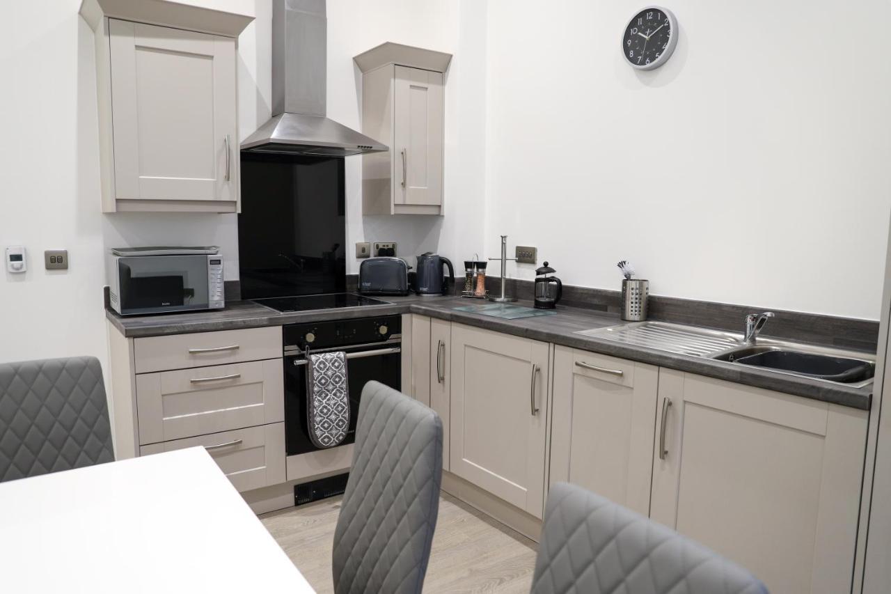Apartment 16 Queen Avenue Collection By Happy Days Liverpool