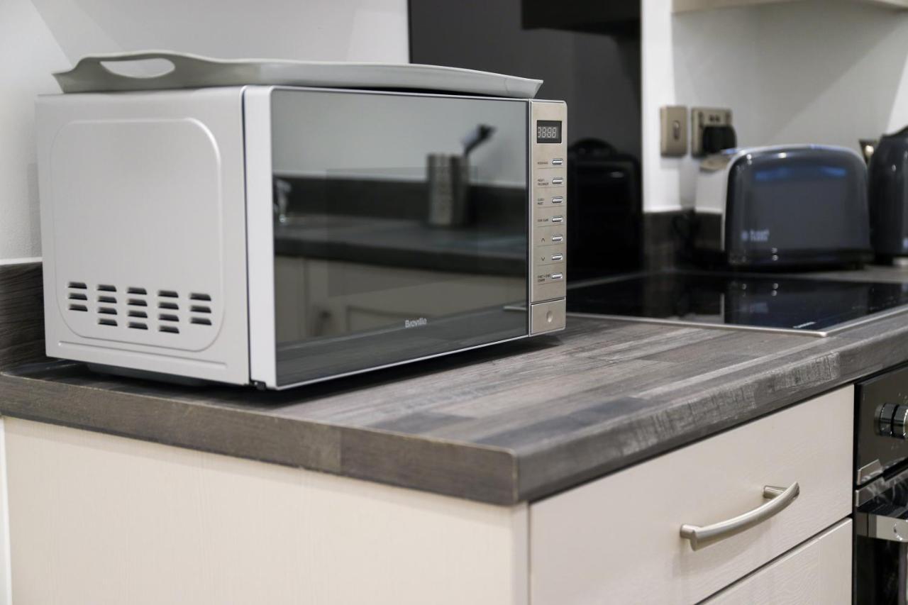 Apartment 16 Queen Avenue Collection By Happy Days Liverpool