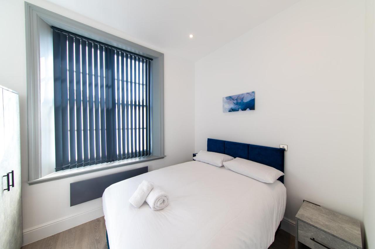 16 Queen Avenue Collection By Happy Days Apartment Liverpool