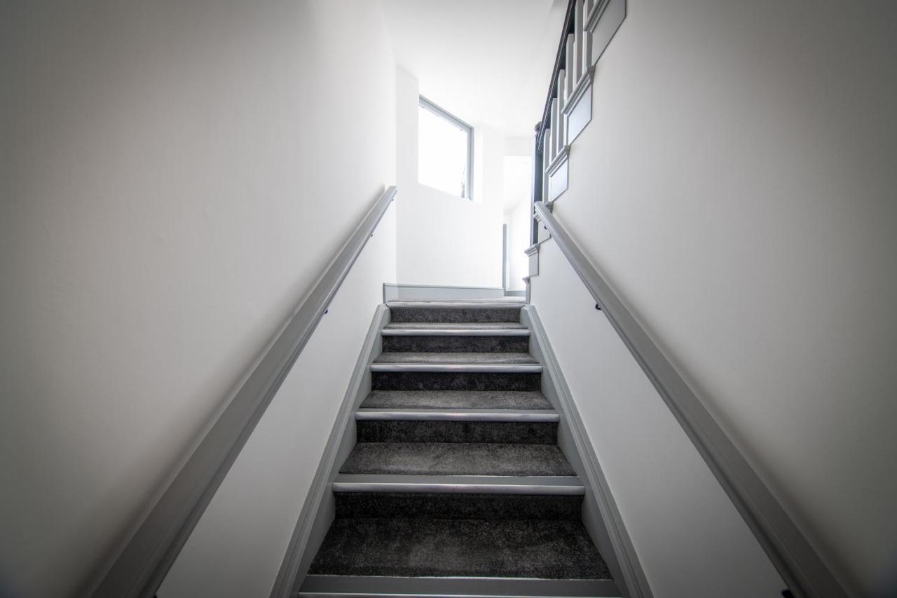 Apartment 16 Queen Avenue Collection By Happy Days Liverpool